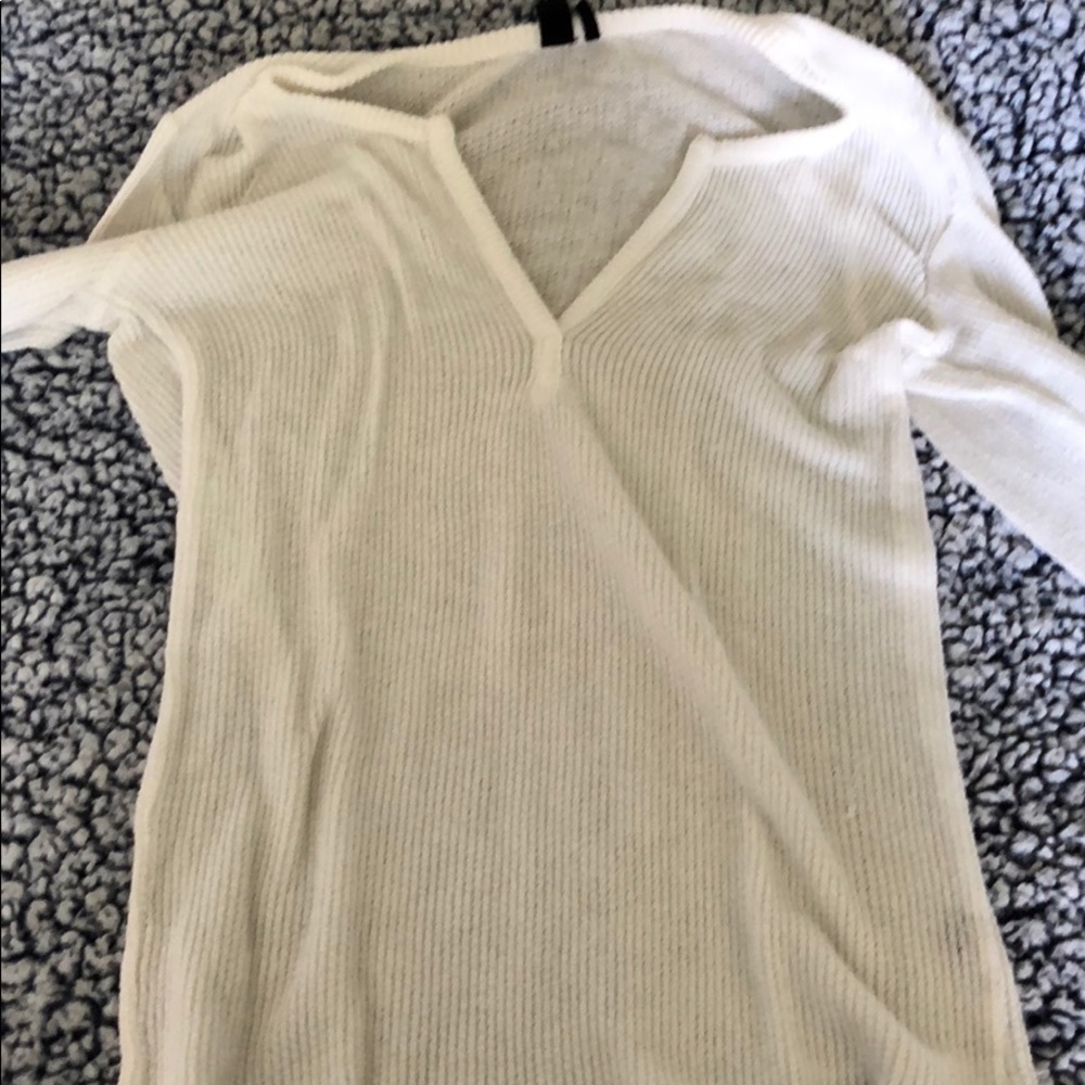 Loose white shirt